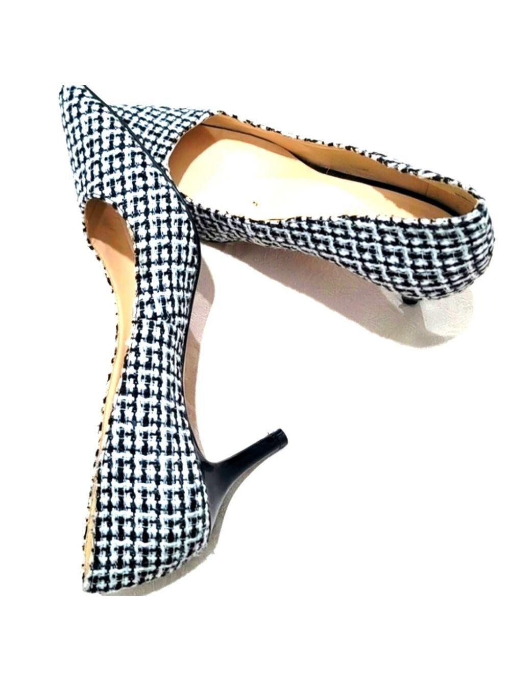 Nine West Pointy Toe Black and White Tweed Pumps Size 8 M
